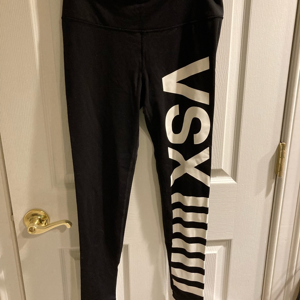 Victoria Secret Pink leggings size s/p.  Excellent, like new,  black.  Rare